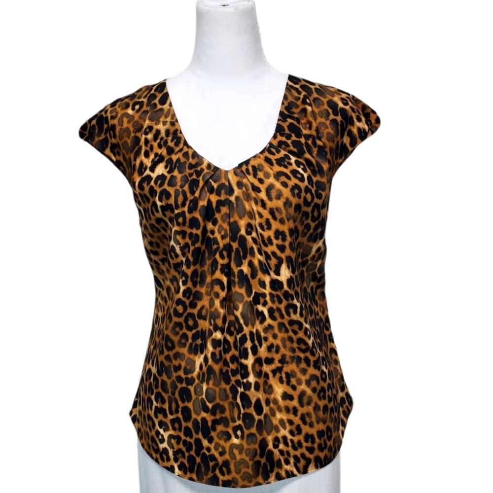 3/$15 🔴 Sale Express Leopard Cap Sleeve Top Size SP